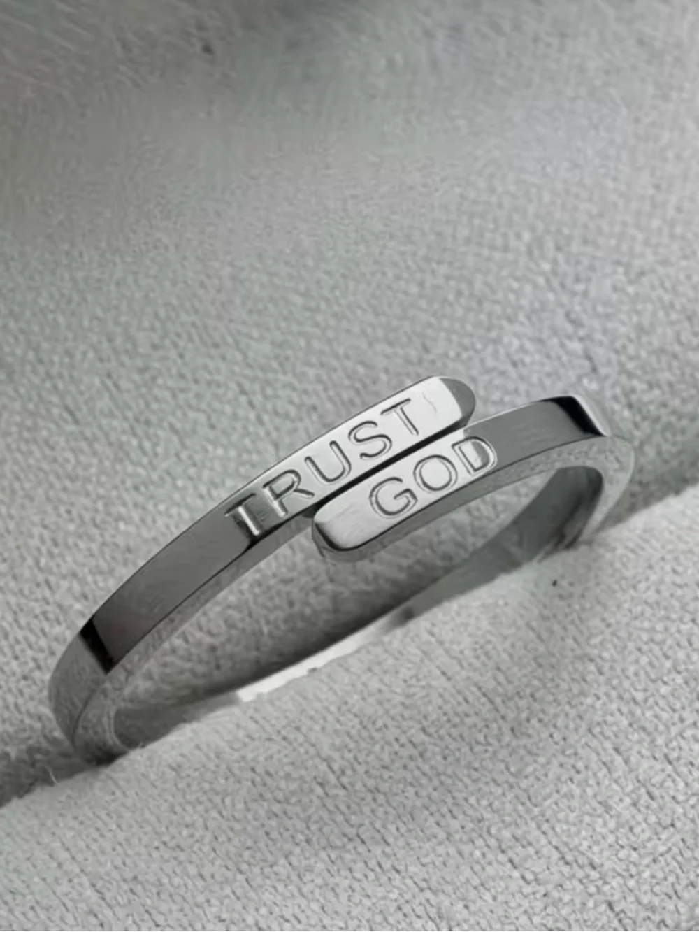 BNIB - TRUST GOD Engraved Silver Inspirational Ring - Flexible Sizing
